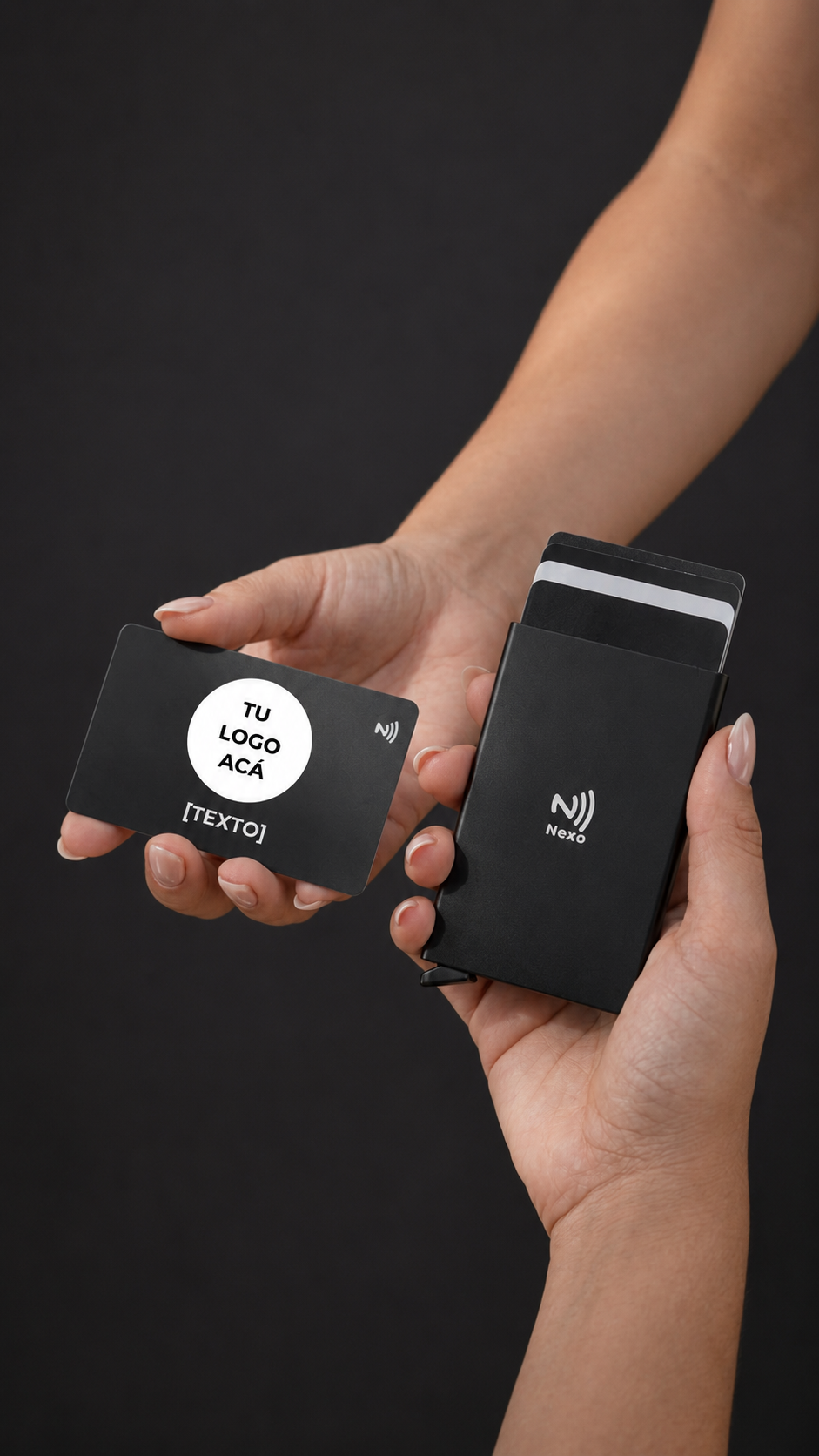 NEXO Card Pro con tarjetero